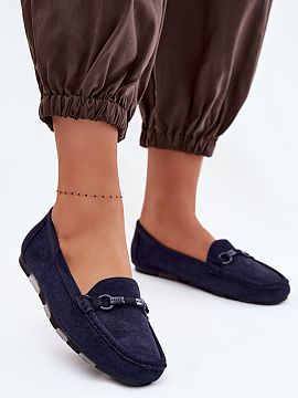 Moccasins Step in style  Women\'s moccasins made of eco suede are a stylish and comfortable option for everyday wear. The flat design ensures comfort, making the mod