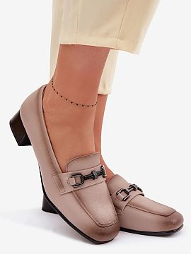 Heeled low shoes Step in style  Women\'s Vinceza loafers are an elegant model that combines classic style with comfort. Made of natural leather, they stand out for their hi