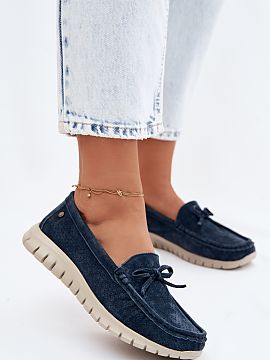 Moccasins Step in style  Women\'s moccasins from the Vinceza brand are a combination of comfort and subtle elegance in everyday wear. The shoes are very lightweight,