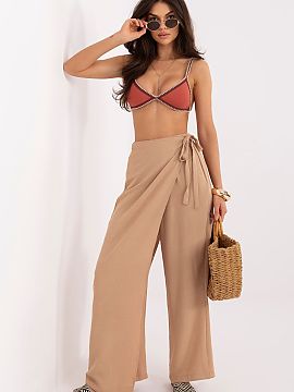 Women trousers Factory Price  Wide leg women\'s trousers are a stylish and comfortable option for everyday wear and for work in a less formal setting. Their loose fit wit