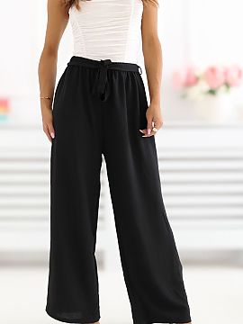 Women trousers Factory Price  Women\'s wide leg pants are a stylish and comfortable option for everyday wear. The model with wide legs of 7/8 length gives the silhouette 