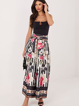 Skirt Factory Price  The women\'s midi skirt is an elegant and versatile option that will work great in everyday stylings, as well as at work or for more formal 
