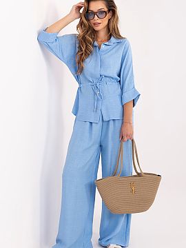 Set Italy Moda  The women\'s set consisting of a shirt and trousers is a comfortable and stylish option, perfect for everyday wear and work. Maintained in a