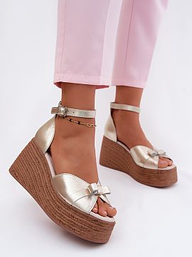 Buskin Step in style  