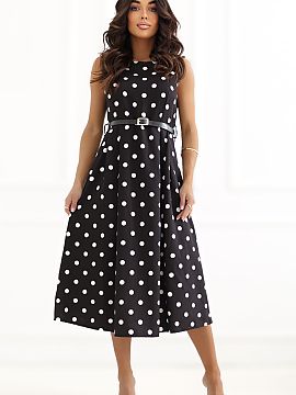 Daydress Italy Moda  An elegant flared dress is a stylish proposal that will work perfectly for everyday wear, work, and formal meetings. The model stands out wi