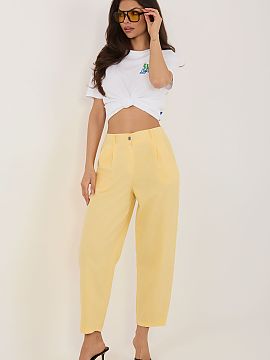 corduroy trousers Rue Paris  Stylish women\'s corduroy carrot pants that combine comfort with a timeless, casual style. This is the perfect choice for everyday wear, sui