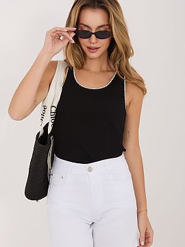 Top Rue Paris  Women\'s tank top is a universal proposal in a casual style, perfect for everyday styling. The model of standard length and round neckline i