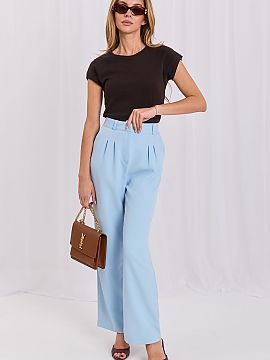 T-shirt Rue Paris  Women\'s casual t-shirt is the perfect choice for women who appreciate comfort and timeless style. Made of high-quality cotton and elastane 