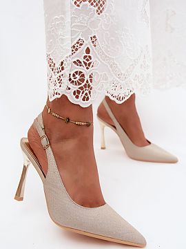 High heels Step in style  Glitter pumps are an eye-catching option for women who love to attract attention. They are perfect for weddings, ceremonies, parties, and ev