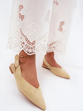 Ballet flats Step in style  Women\'s ballet flats made of eco suede are a stylish and comfortable choice for everyday wear. The model with a flat heel guarantees comfor