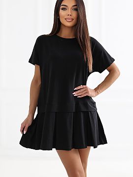 Daydress Rue Paris  Light and comfortable summer dress with a flared cut is the perfect choice for everyday wear. The feminine cut beautifully fits the silhouet