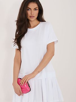 Daydress Rue Paris  Light and comfortable summer dress with a flared cut is the perfect choice for everyday wear. The feminine cut beautifully fits the silhouet