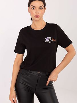 T-shirt Factory Price  Classic women\'s T-shirt of standard length, which will work perfectly in everyday stylizations. Made of 100% cotton, it provides comfort, b