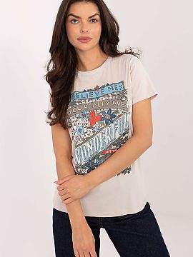 T-shirt Factory Price  Women\'s casual t-shirt created with everyday comfort and fashionable look in mind. Made of high-quality cotton, it is soft, breathable and 