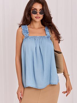 Top Italy Moda  Stylish women\'s top with a casual character is the perfect choice for women who value comfort and trendy, minimalist design. The smooth pat