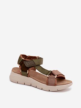 Platform sandals Step in style