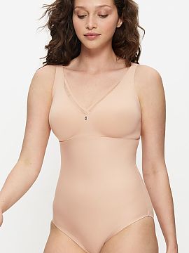 Shapewear Body Triumph  Body True Shape Sensation BS 10210630 in flesh color has been designed with women in mind who expect effective shaping of the silhouette and