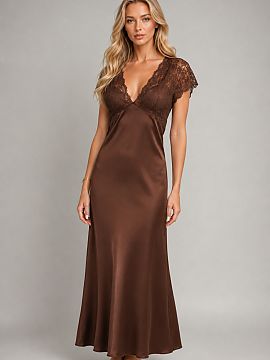 Nightshirt Kalimo  Sensual, feminine, long, satin slip enveloping the body like a warm breeze can be described in one sentence as the Mactan slip. Running alon