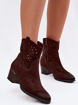 Heel boots Step in style  Women\'s ankle boots with a lacy pattern from the Vinceza brand are a stylish and feminine proposition for the transitional season. The lacy