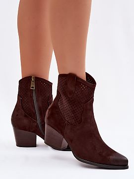Heel boots Step in style  Cowboy-style lace-up ankle boots from the Vinceza brand are a fashionable proposal inspired by western style. Made of eco suede, they look s
