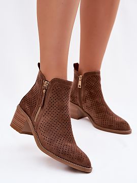 Heel boots Step in style  Women\'s lace-up ankle boots from the Vinceza brand are a stylish proposition that attracts attention with their original look. The lacy upp