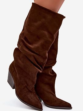 Heel boots Step in style  Boots with a wrinkled, loose shaft are a fashionable proposal for women who like stylish footwear with a distinctive character. The freely f