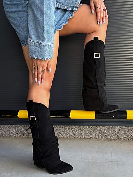 Heel boots Step in style