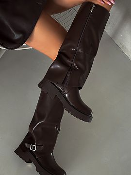 Thigh-Hight Boots Step in style