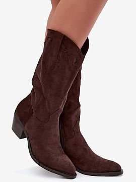 Heel boots Step in style  Cowboy boots with a cut heel are a trendy proposal for women who like shoes with character. The style inspired by the western style stands o
