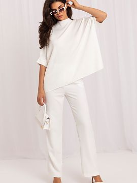 Short sleeve sweater Italy Moda  Elegant oversized women\'s sweater, which will work great for everyday wear, for work and for formal occasions. The model of standard length