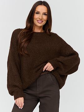 Jumper Makadamia  Soft women\'s sweater with a loose cut is a perfect choice for cooler days. The relaxed shape provides comfort and does not restrict movemen