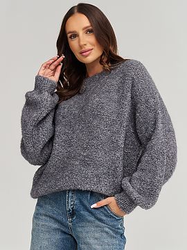 Jumper Makadamia  Soft, loose-fitting women\'s sweater is the perfect choice for cooler days. The relaxed fit ensures comfort and freedom of movement, while t