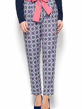 Women trousers Katrus   - classic trousers
 - legs tapered at the bottom
 - side pockets
 - beautiful colourful tie at the waist
 - trousers with concealed zip