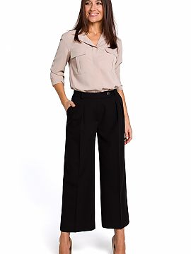 Women trousers Stylove  Loose one-coloured cullottes will highlight any styling, both the less and more elegant one. They will successfully replace an elegant skirt