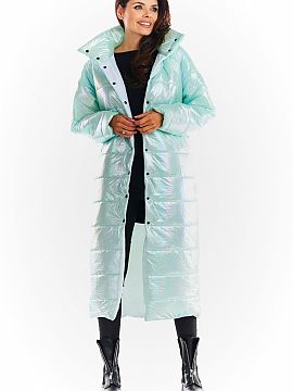Coat awama  A long, straight holographic coat fastened with press studs. High collar protects against the cold. Hands can be hidden in pockets, which ar