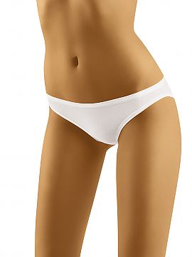 Panties Wolbar  Here are panties, which should find their place in every woman\'s wardrobe. White, timeless, practical. Made of high-grade cotton, do not re