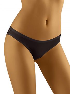 Panties Wolbar  Phenomenal panties made of cotton. Smooth front contrasts wonderfully with the lace back, creating a great whole. Low, shapely cut.