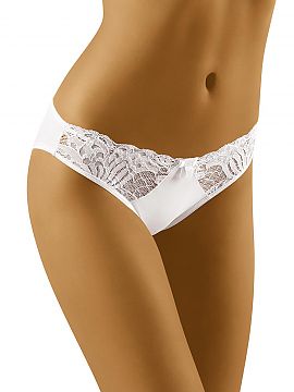 Panties Wolbar  Sexy bikini decorated with delicate lace. Great cut in a very romantic setting.