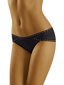 Panties Wolbar  Smooth, cotton panties charmingly decorated with guipure, punched edging. Very feminine and incredibly comfortable.