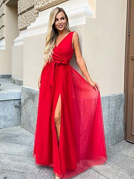 Evening dress Bicotone  Beautiful long dress, extremely graceful, sewn from airy fabric. Top with a delicate neckline, double-layered bottom with a cutout on the le