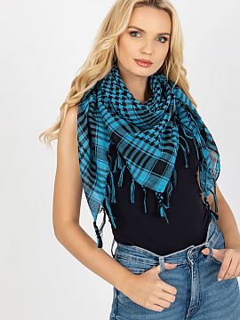 Neckerchief AT  Checkered scarf with dimensions of 100 x 101 cm. An interesting proposition for many stylings.
