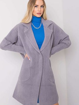 Coat MBM  Women\'s coat with long sleeves, fastened with press studs. The coat has slip pockets. The coat does not have a lining.