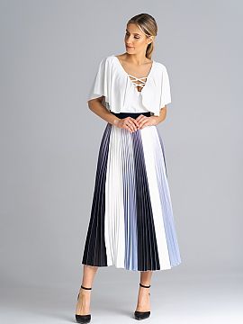 Skirt Figl  Midi pleated skirt with elastic waistband. Perfect for many occasions.