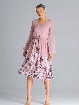 Daydress Figl  Dress in a flared cut, with long sleeves ending in an elastic band. Cheeky neckline, pleated at the waist, worn over the head.