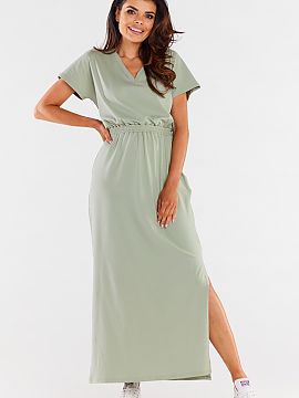 Daydress Infinite You  Maxi dress with short sleeves and a heart neckline. The maxi length allows to optically slim the figure and emphasize the assets of the figu