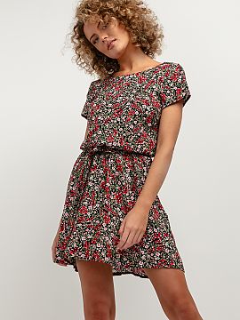 Daydress Tessita  The beautiful dress is a great option for both elegant and everyday styling. The top of the dress has a loose cut, kimono type and a slightl