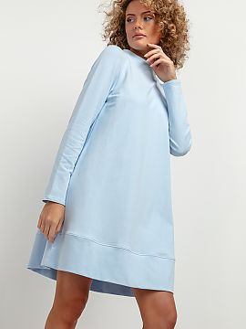 Daydress Tessita  Knitted dress before the knee with trapezoidal cut is a great option for the autumn season. Careful finishing, a stand-up neckline, darts in