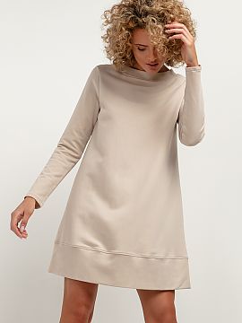 Daydress Tessita  Knitted dress before the knee with trapezoidal cut is a great option for the autumn season. Careful finishing, a stand-up neckline, darts in