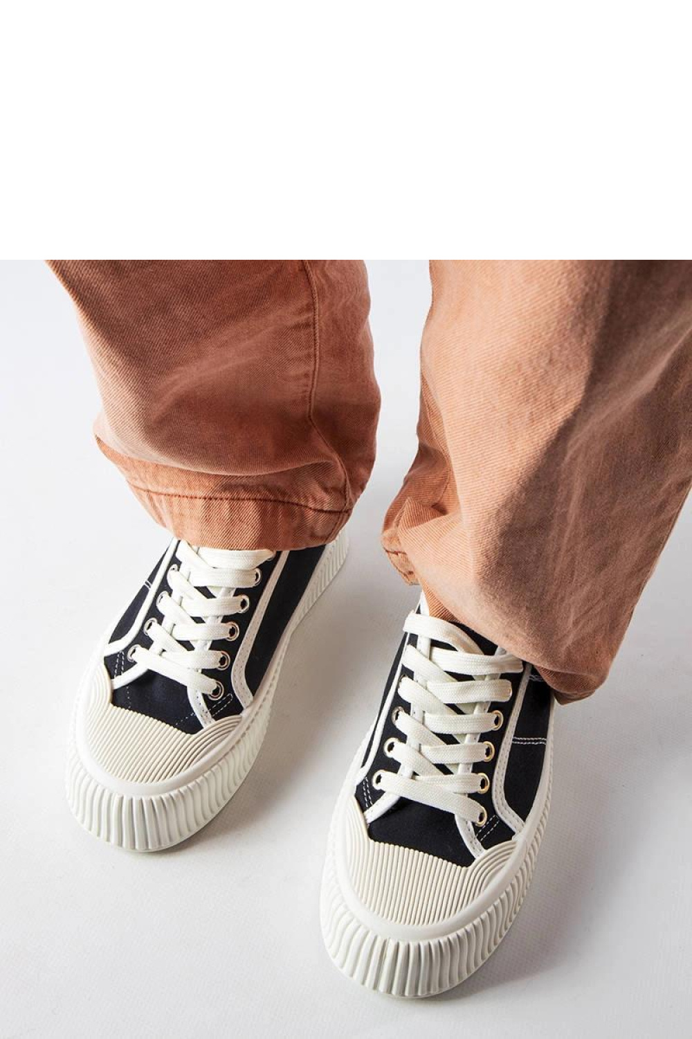 Platform sneakers model 207841 Solea