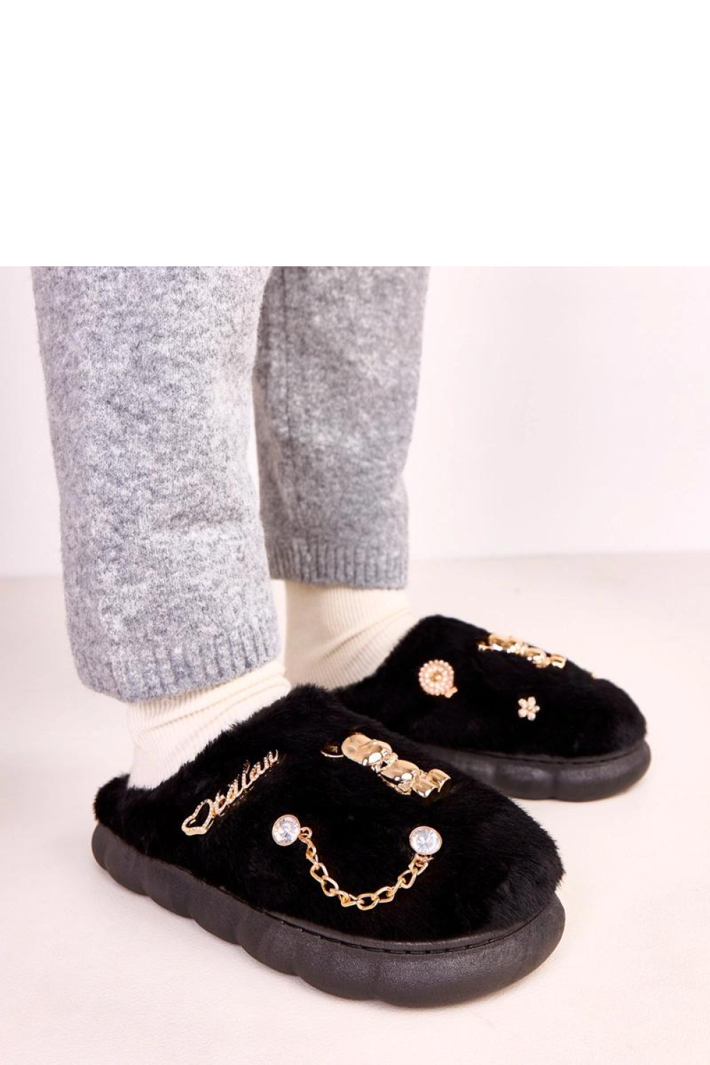 Slippers model 223115 Solea